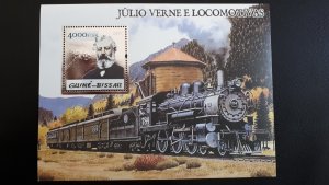 Trains and locomotives / J. Verne - Guinea Bissau 2005 - Bl silver ** MNH