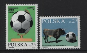 Poland  #2521-2522  MNH  1982 soccer world cup