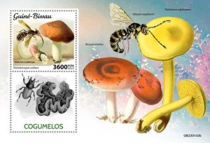 Guinea-Bissau - 2023 Mushrooms and Insects - Stamp Souvenir Sheet - GB230143b