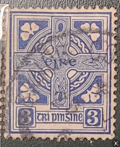 1922 Ireland Symbols 3¢ Stamp Hinged