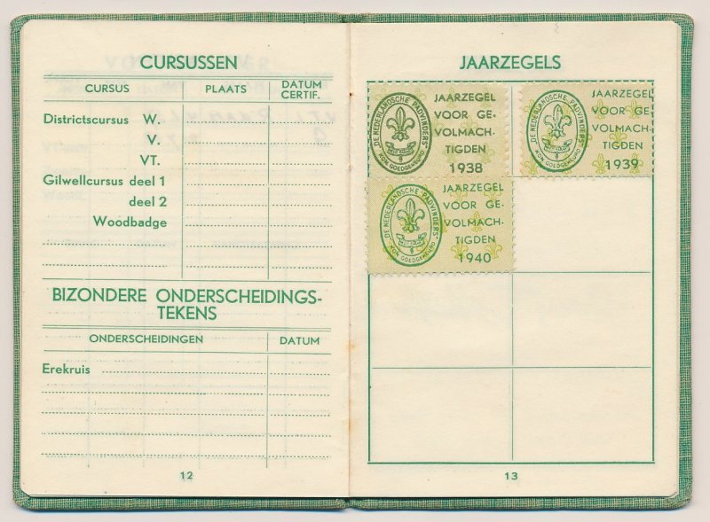 Dutch Scouts Membership booklet 1938 Year stamps Gevolmachtigden 1938 / 1940