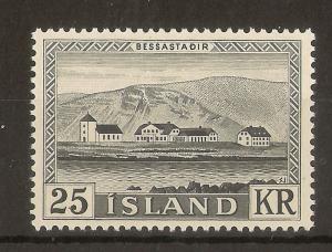 Iceland 1957 25kr Presidential Residence SG349 Mint Cat£26