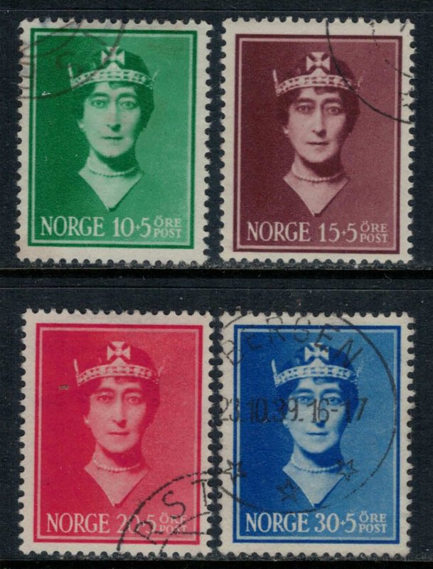 Norway #B11-4  CV $39.50  Queen Maud