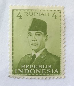 Indonesia 1953 Scott 392a used - 4r, President Sukarno