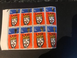 1966 Christmas 3d (SG 713) Missing T Variety SG W109c in Positional Block of 8