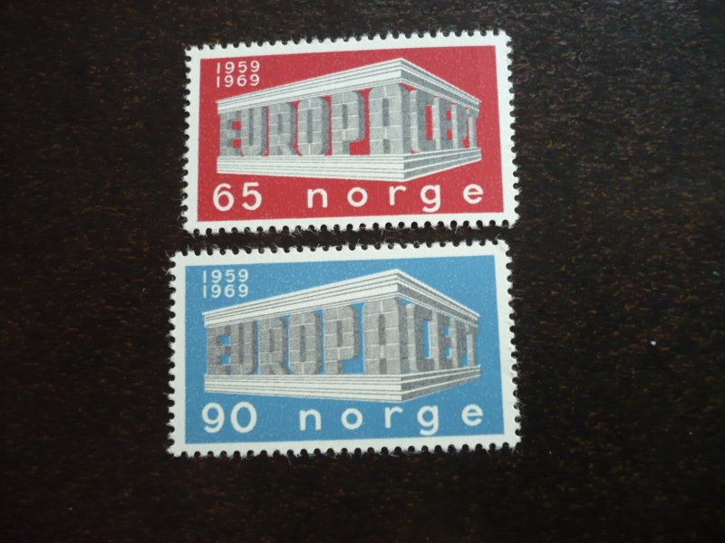 Stamps - Norway - Scott# 533-534 - Mint Never Hinged Set of 2 Stamps