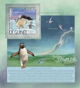 GUINEA - 2014 - Penguins - Perf Souv Sheet - Mint Never Hinged