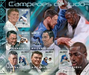 Mozambique - Judo Champions - 6 Stamp Sheet - 13A-1064