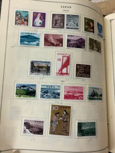 INTERNATIONAL COLLECTION – 1960-1965 ABU DHABI TO KUWAIT – 419201