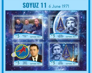 Stamps. Space. Soyuz 11 Guyana 2022 year , 1+1 sheet perforated