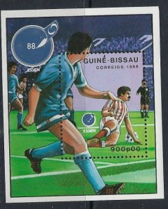 Guinea Bissau 718 MNH 1987 Soccer (ak3082)