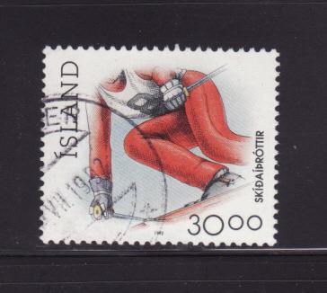 Iceland 709 U Sports, Skiing