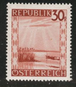 Austria Scott 467 MH* stamp from 1945-46 set