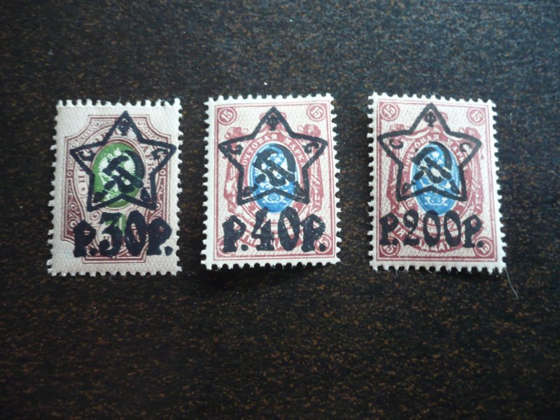 Stamps - Russia - Scott# 219-220, 222 - Mint Hinged Part Set of 3 Stamps