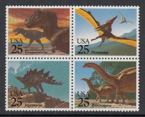 US 2425a Dinosaurs MNH VF
