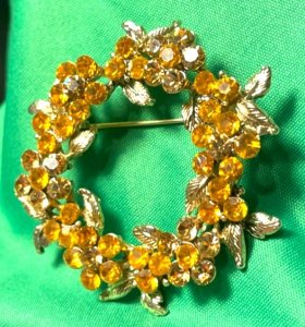Karu Arke Inc Orange Amber Rhinestone Circle Brooch Pin Prong #206009822852
