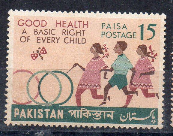 PAKISTAN - 1968 - GOOD HEALTH A BASIC RIGHT OF EVERY CHILD -