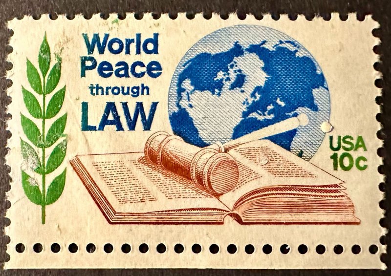 US # 1576 World Peace through Law 1975 10C Mint NH