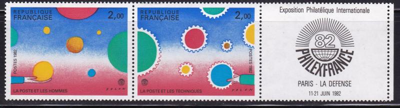 France 1982 4.fr Posts and Technology Pair with PHILEXFRANCE'82 Label VF/NH(**)