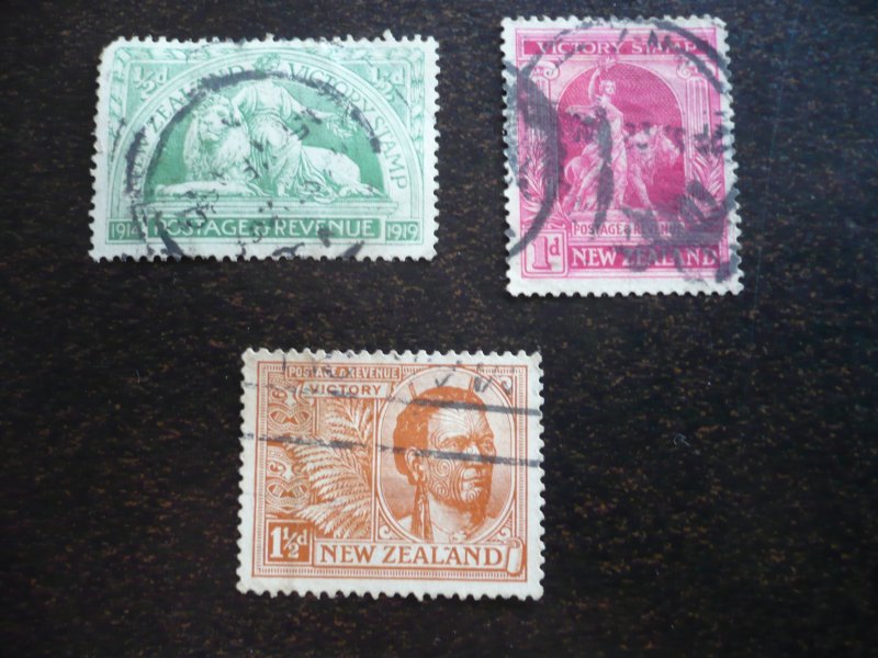 Stamps - New Zealand - Scott# 165-167 - Used Partial Set of 3 Stamps