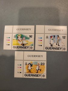 Stamps Guernsey Scott #401-3 nh