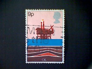 Great Britain, Scott #827, used (o), 1978, Oil Production Platform, 9p