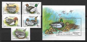 Hungary 3136-41 Ducks set and s.s. MNH