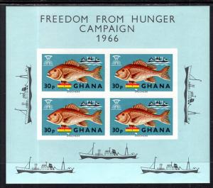 Ghana 254a Fish Souvenir Sheet MNH VF