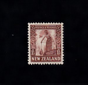 New Zealand Scott #205 MH