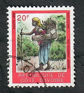 Ivory Coast #956B Woman with Basket used single