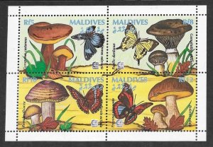 Maldives #2096 a-d  Sht of 4  Mushrooms and Butterflies  1995  MNH