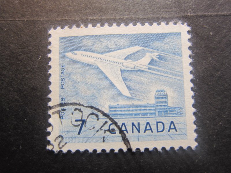Canada #414 Jet Plane Nice stamps {ca331}