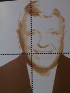 ​LAOS- 1999-FAMOUS AMERICAN MUSICIAN FRANK SINATRA- S/S MNH VERY FINE-LAST ONE