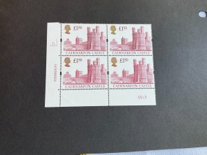 1992 £1.50 Castle High Value Pale Bright Reddish Crimson in Plate Block of 4 2L