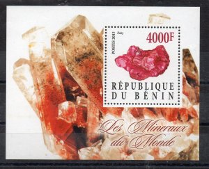 BENIN - 2015 - MINERALS - RUBY - M/S -