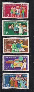 GERMANY - DDR SC# 1678-82 F-VF MNH 1975