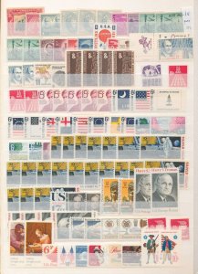 USA Mid Period Mainly MNH Mixture (400+) Face Apx $40+ ZK2309