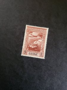 Stamps Portuguese Guinea Scott C7 hinged