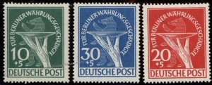 Germany BRD Berlin Bear Semipostl Set Mi68-70 MH 105041