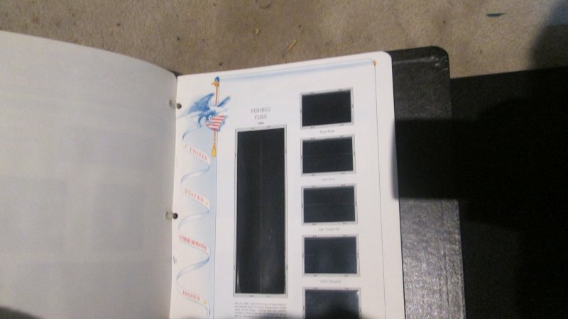 White Ace Album & Dust Case & US Pages 1990-91 with Mounts used, great conditon