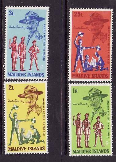 Maldive Is.-Sc#243-6- id10-unused hinged set-Boy Scouts-1968-