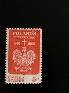 1966 5c Polish Christianity Millenium, 1000 Years Scott 1313 Mint F/VF NH