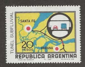 ARGENTINA   SC #  915    MNH
