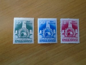 Indonesia  #  418-20  MH