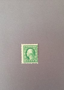 424, Washington Green, Mint Prev Hinged, CV $8.00