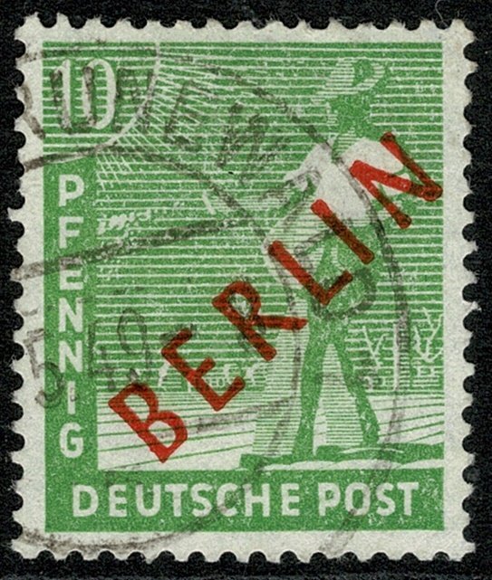 GERMANY BERLIN 1949 10pf YELLOW-GREEN USED (VFU) SG B24 Wmk.230 P.14 SUPERB