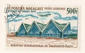 Madagascar #C89 used 500fr airport