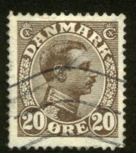 Denmark 104, 20o King Christian X. Used. (331)