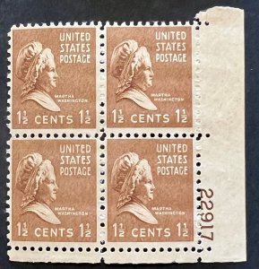 Scott#: 805 - Martha Washington 1½¢ 1938 Plate Block of Four MNHOG - Lot 11 FR