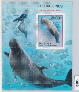 982 -   IVORY COAST Cote D'Ivoire   - ERROR - MISPERF stamp sheet 2014 Whales